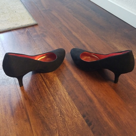 Black faux suede heels - Picture 2 of 4